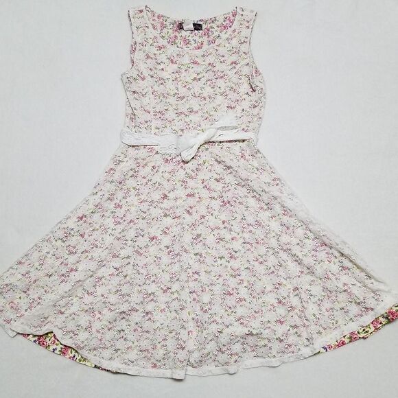 VINTAGE Volume One Lace Floral Fit & Flare Dress - Picture 8 of 16
